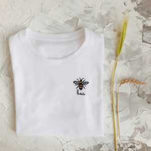 Bee Beed T-Shirt, Save The Bees, Geschenk Für Sie, Imker Geschenk, Custom Shirt, Handgenähtes T-Shirt