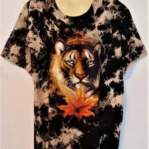 Beiges Batik T-Shirt Mit Tiger Motiv