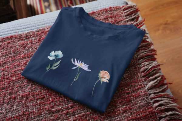 Bio Baumwoll T-Shirt Drei Blumen, Nachhaltig Und Fair Hergestelltes Shirt Für Damen Herren Mit Blüten Motiv