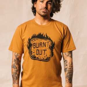 Burnt Out Unisex Adult Mood Tshirt, 2020, 2021, Always Tired, Pandemie T-Shirt, Shirts Mit Sprüchen, Sauerteig Brot, Self Care, Lustiges Tshirt