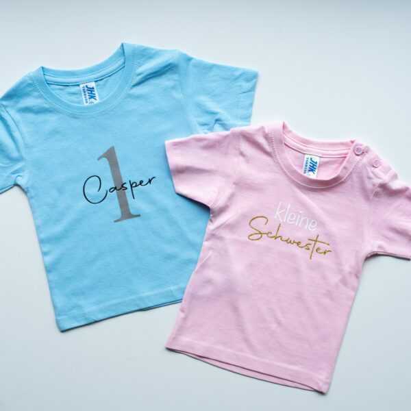 Personalisiertes Kinder T-Shirt/0 Bis 2 Jahren Hellblau & Rosa Wunschnamen Und Zahlen 100% Baumwolle Wunschtext