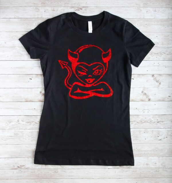 T-Shirt Mit Einem Teufel-Motiv, Damen T-Shirt, T-Shirt Für Frauen Teufel, T-Shirt Damen in Schwarz, Schwarzes Teufel