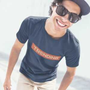 Trending - Unisex T-Shirt Aus 100% Baumwolle Geschenkidee Minimalistisch Ein Wort Design