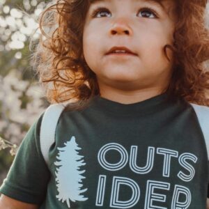 Außenseiter Kinder T-Shirt/Adventure Kids Shirt | Kleinkind Mädchen Tee Junge Hipster Camping Grafik