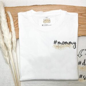Familien T-Shirts | Mama Papa Mini Baby Brust Druck Statementshirt Shirt Personalisiert Jahr Herz Partnerlook Familienshirts