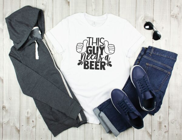 T-Shirt Dad Vatertag Needs Beer'"