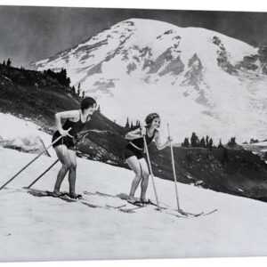Posterlounge Leinwandbild Vintage Ski Collection, Skifahren im Badeanzug, 1930, Vintage Fotografie