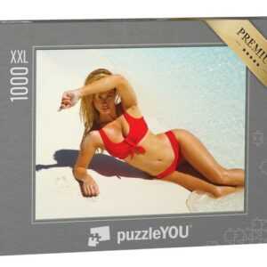 puzzleYOU Puzzle Junge Frau im Bikini am Sandstrand, 1000 Puzzleteile, puzzleYOU-Kollektionen Erotik