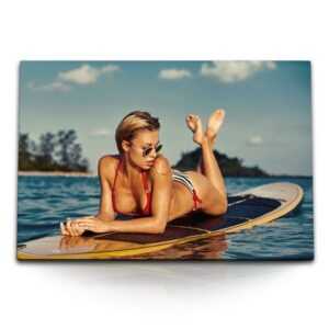 Sinus Art Leinwandbild 120x80cm Wandbild auf Leinwand Schöne Frau auf Surfbrett Sexy Bikini M, (1 St)